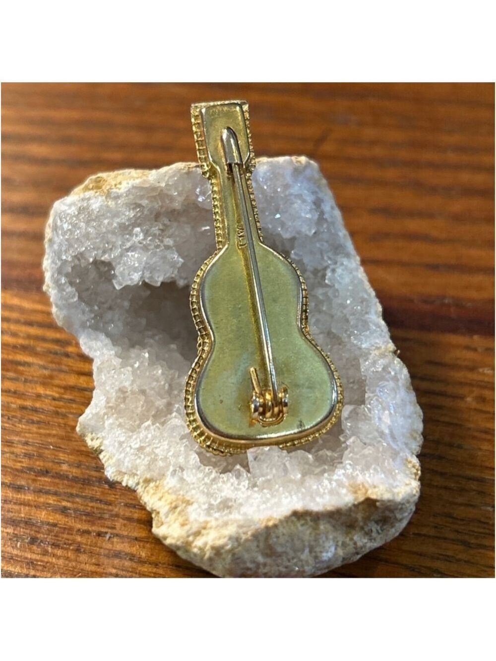 Vintage Italian Micro Mosaic Guitar Brooch Pin Gold/Red One Size - Picture 2 of 3